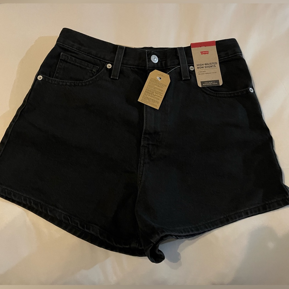 Levi’s High Wasted Mom Shorts